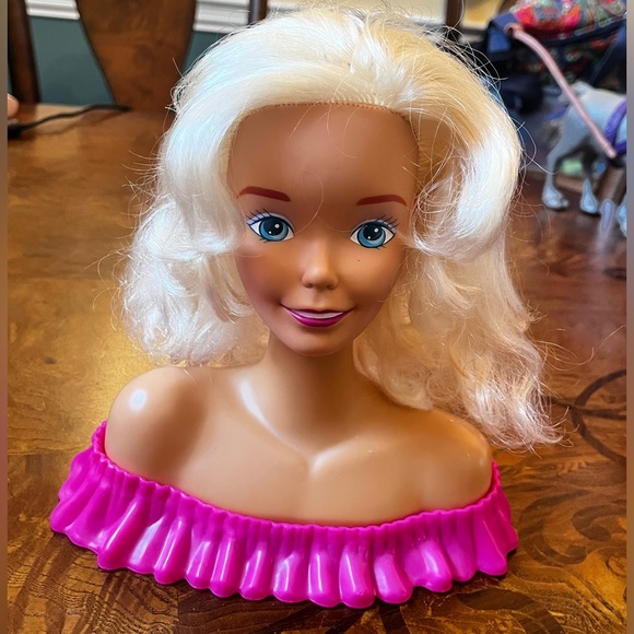 Make Me Pretty Barbie Styling Head Vintage 1988- 90s - Picture 5 of 10